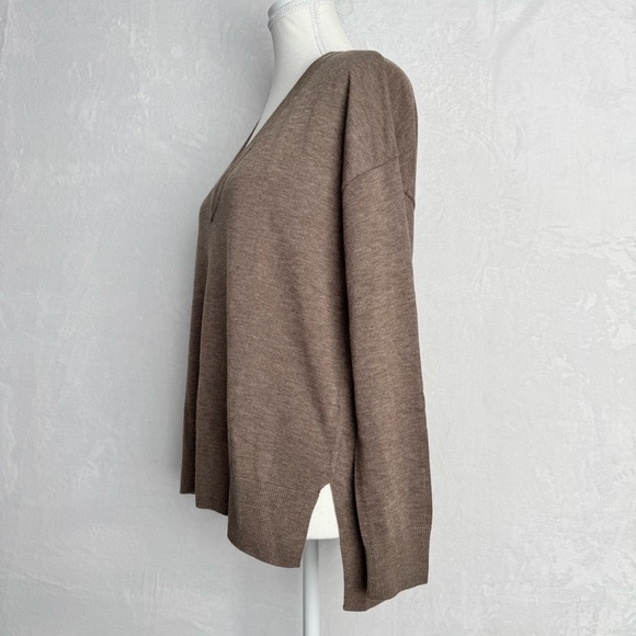 TREASURE & BOND Relaxed V Neck Sweater XS Brown Drop Shoulder High Low Tunic New - Picture 5 of 15
